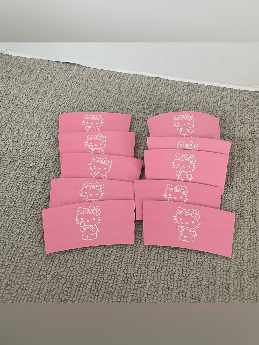 10 pc hello kitty pink cup holders